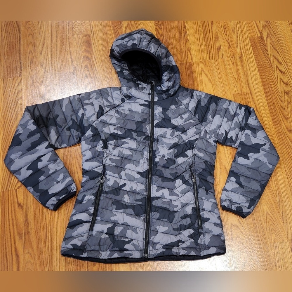 Columbia Women's Gray Black Camouflage Puffer Jacket